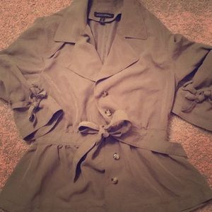 —-SOLD—-Banana Republic Olive Green Belted Top
